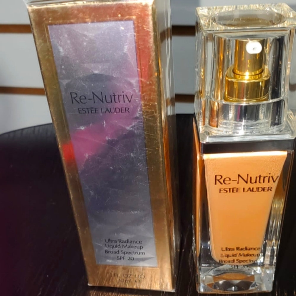 Estee lauder re nutrition foundation